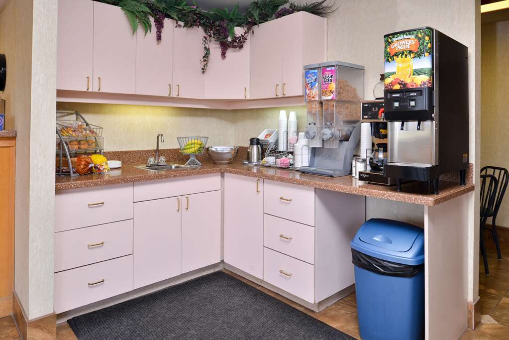 Super 8 By Wyndham Seguin Hotel Restaurant billede